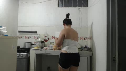 yessica and andres online show from October 2025 11:23:01 PM