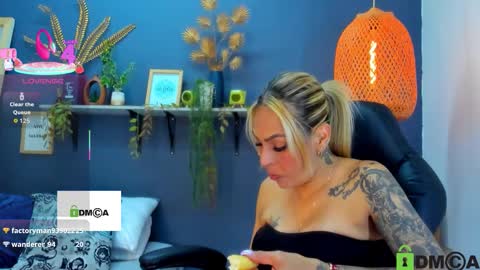 Snapshot of yessika_parker chatting on November 2025 03:07:01 AM yessika_parker online show from November 2025 03:07:01 AM