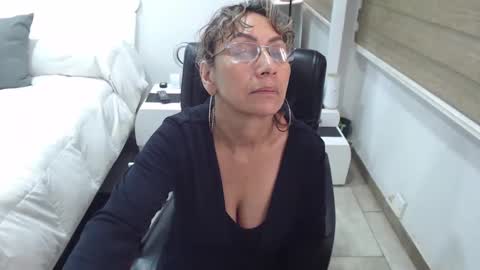 Snapshot of yessilatin chatting on March 2025 12:11:02 AM jessy online show from March 2025 12:11:02 AM