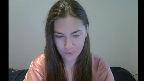 Snapshot of yesyoucanjustdoit chatting on September 2025 12:06:01 PM Kira online show from September 2025 12:06:01 PM