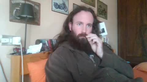 yeti_92 online show from April 2026 12:15:01 PM