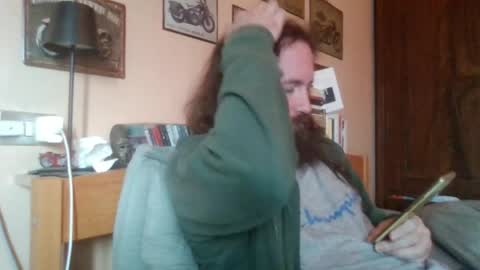 yeti_92 online show from April 2026 07:02:02 AM