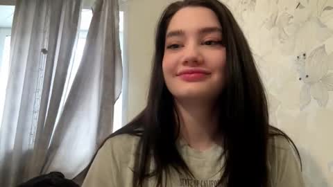 Snapshot of yevetterousse chatting on December 2025 09:27:01 AM Sofia online show from December 2025 09:27:01 AM