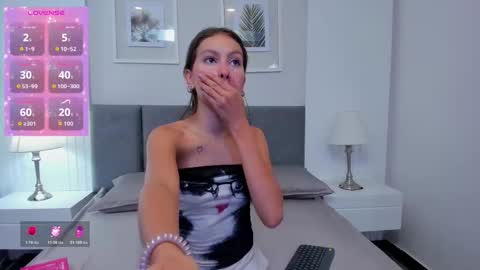 Snapshot of yeye_1 chatting on March 2026 11:26:02 AM Yeye online show from March 2026 11:26:02 AM