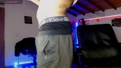 Snapshot of yio__cohen chatting on December 2024 05:26:01 AM yio cohen online show from December 2024 05:26:01 AM