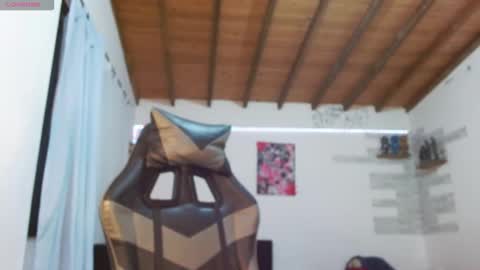 Snapshot of yio__cohen chatting on November 2025 04:34:02 AM yio cohen online show from November 2025 04:34:02 AM