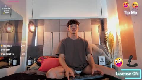 Snapshot of yizus_bonz chatting on December 2024 06:14:01 AM yizus_bonz online show from December 2024 06:14:01 AM