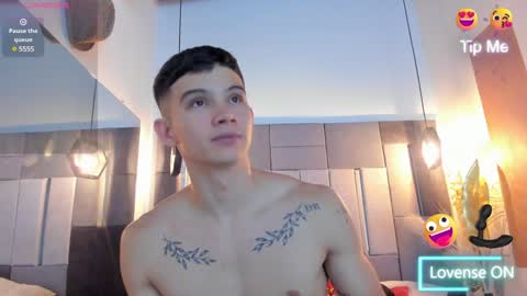 Snapshot of yizus_bonz chatting on December 2024 04:12:01 AM yizus_bonz online show from December 2024 04:12:01 AM