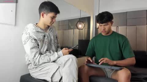 Snapshot of yizus_bonz chatting on March 2025 11:09:02 PM yizus_bonz online show from March 2025 11:09:02 PM