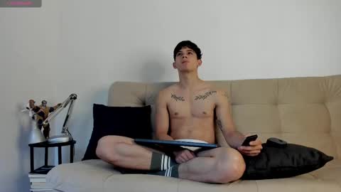 Snapshot of yizus_bonz chatting on September 2025 10:43:01 PM yizus_bonz online show from September 2025 10:43:01 PM