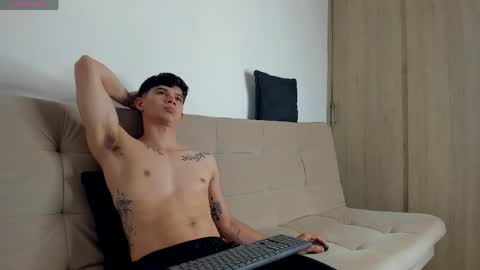 yizus_bonz online show from May 2026 02:28:01 AM
