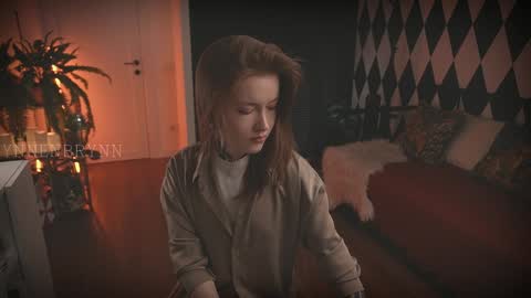 ynnenbrynn online show from December 2024 07:58:02 AM