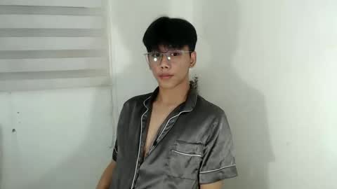 ynotyu online show from September 2025 07:46:02 PM