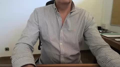 Snapshot of yo47 chatting on November 2025 02:45:02 PM Yo47 online show from November 2025 02:45:02 PM