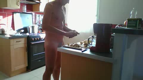 Yoann online show from September 2025 07:54:01 AM