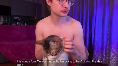 Max online show from February 2025 04:31:01 AM