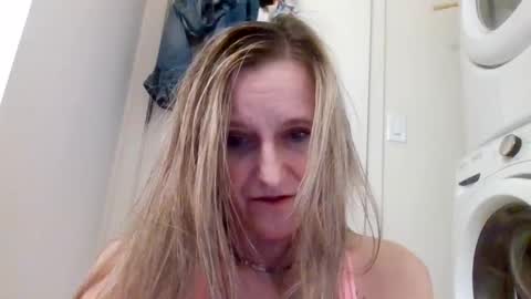 yogabuttttttt online show from October 2025 04:09:01 AM