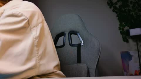 yoka_paradoxxx online show from November 2025 05:06:01 AM