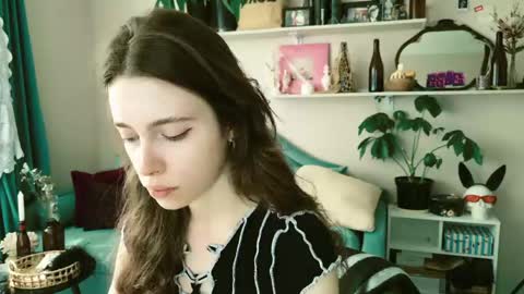 yoka_paradoxxx online show from May 2026 06:19:01 AM