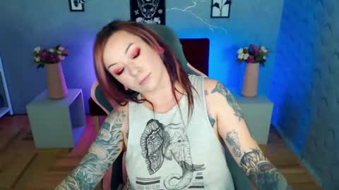 Yolandi-Foun online show from November 2025 12:59:02 PM