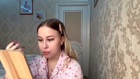 I am Rose ntmu Lets hit 10 Thumbs Up together online show from November 2025 06:12:02 AM