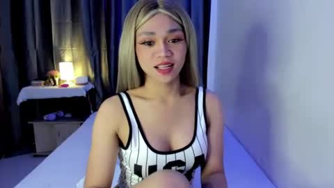 yona online show from October 2025 08:41:02 PM