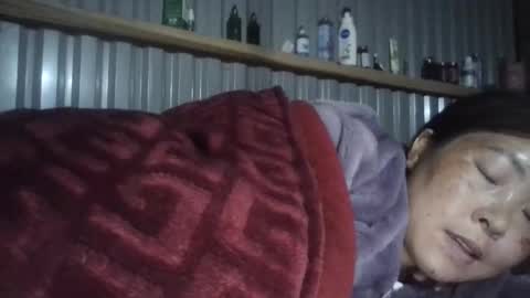 yongmi_ online show from December 2025 02:21:01 PM