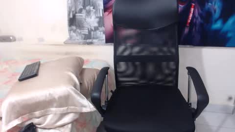 Snapshot of yordanocleys chatting on November 2025 06:51:01 PM yordanocleys online show from November 2025 06:51:01 PM