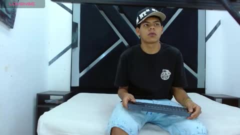 Yordi online show from November 2025 01:11:02 PM