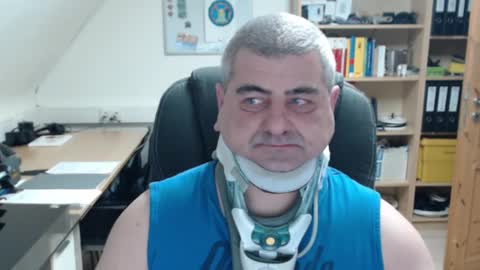 yoschi1976 online show from February 2025 05:01:01 PM