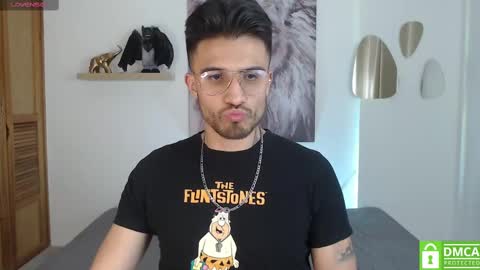 yoshy_man online show from January 2025 03:59:01 AM