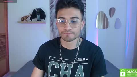 yoshy_man online show from February 2025 06:32:01 AM