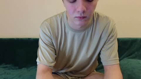 Snapshot of you_dream_ chatting on December 2024 09:30:02 PM you_dream_ online show from December 2024 09:30:02 PM