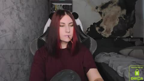 Snapshot of you_lika chatting on October 2025 02:29:01 AM Lika online show from October 2025 02:29:01 AM