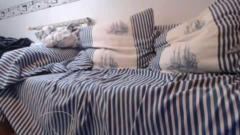 youandme1999 online show from November 2025 01:44:02 PM