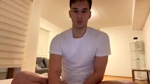 Snapshot of youcan__ chatting on February 2025 03:04:01 PM youcan__ online show from February 2025 03:04:01 PM