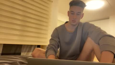 Snapshot of youcan__ chatting on November 2025 12:48:02 PM youcan__ online show from November 2025 12:48:02 PM