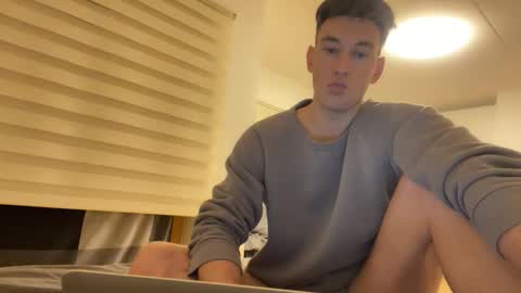 Snapshot of youcan__ chatting on November 2025 03:33:01 PM youcan__ online show from November 2025 03:33:01 PM