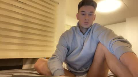 Snapshot of youcan__ chatting on November 2025 11:21:02 AM youcan__ online show from November 2025 11:21:02 AM