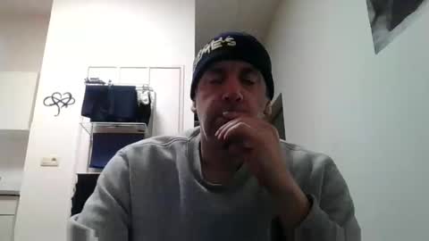 Snapshot of youdeservit chatting on March 2025 08:23:02 AM CrayZio online show from March 2025 08:23:02 AM