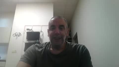 Snapshot of youdeservit chatting on February 2026 01:09:01 PM CrayZio online show from February 2026 01:09:01 PM