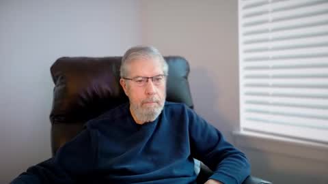 Colorado Guy Straight online show from November 2025 02:49:02 PM