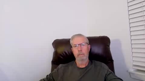 Colorado Guy Straight online show from November 2025 12:38:01 PM