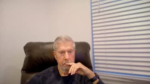 Colorado Guy Straight online show from November 2025 01:59:02 PM