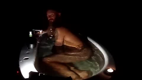 Snapshot of youllfall4me chatting on October 2025 05:30:01 AM youllfall4me online show from October 2025 05:30:01 AM