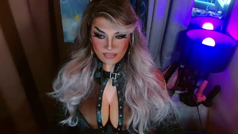 QUEEN MADISON  online show from June 2026 08:20:02 AM