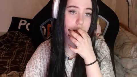 your_8a8y online show from November 2025 11:32:02 AM