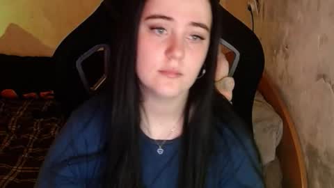 your_8a8y online show from December 2025 12:14:02 PM