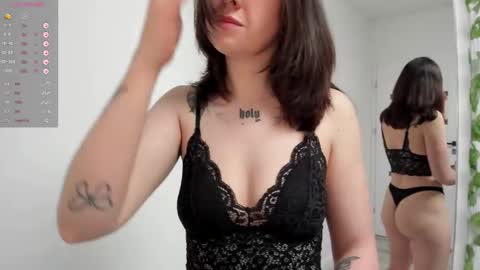 Adrianne online show from February 2026 04:00:02 PM