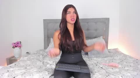 Snapshot of your_favorite_doll_ chatting on January 2025 02:11:01 AM Eliza online show from January 2025 02:11:01 AM